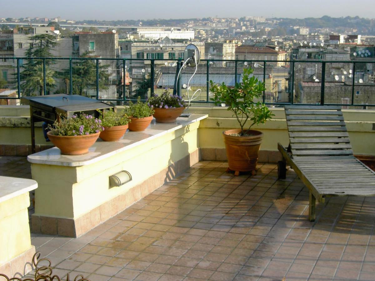 Ferienwohnung A Wonderful Penthouse In Neapel Exterior foto